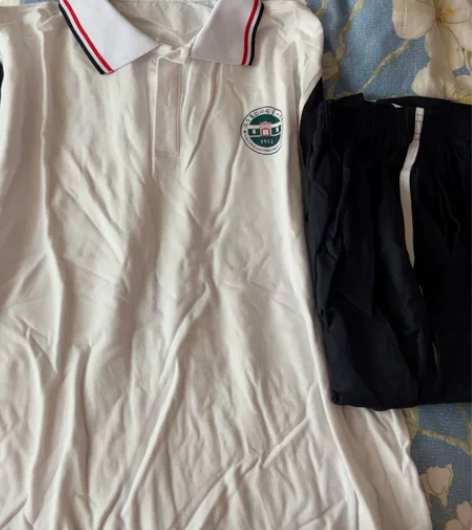 高中生全新夏季校服，全新！一套59出 感兴...