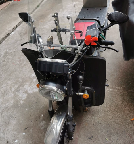 我买新汽车了,现出售二手载重王电瓶车一辆,...