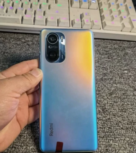 红米手机  8+128G  外观9成新，双...
