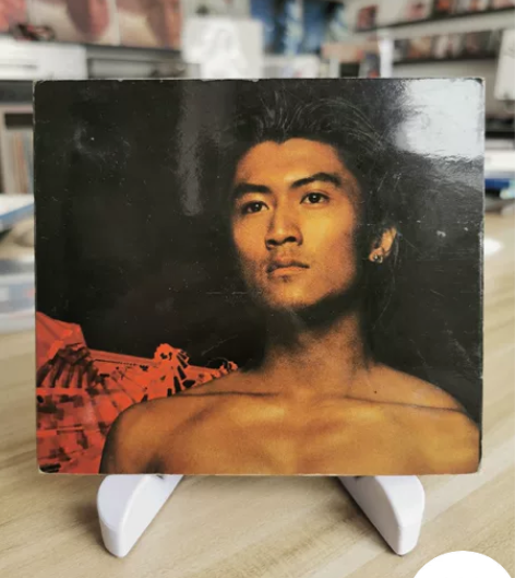 谢霆锋 活着 港版CD+VCD 碟盘光亮近...