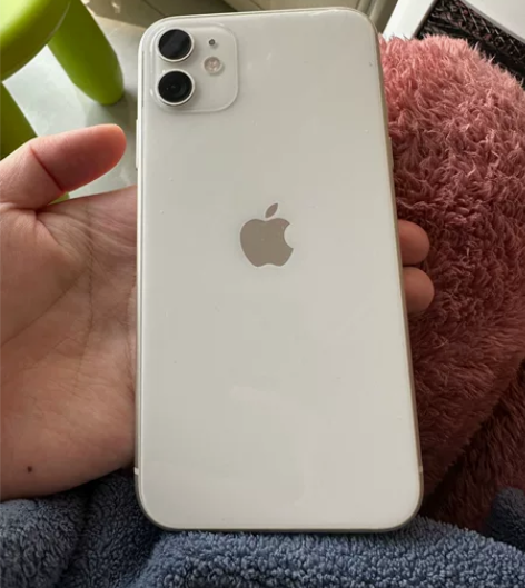 自用手机 苹果11 白色 128g 电池7...