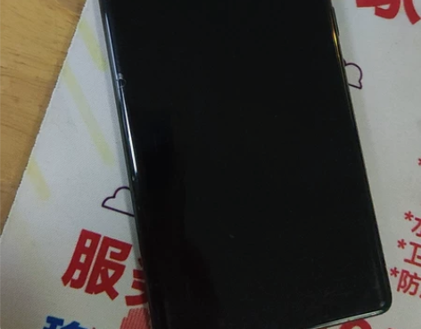 自用中兴手机一部 九成新，轻微使用痕迹，想...