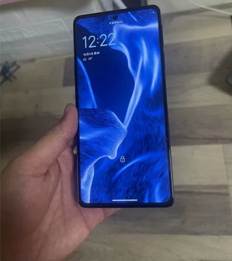 ?摩托罗拉edge X30，12+256，...