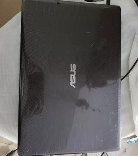 华硕X450J笔记本电脑一台，配置i5-4...
