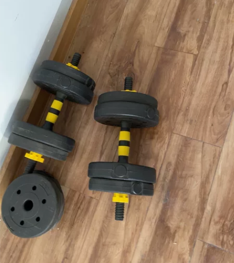 京东买的过渡哑铃 20kg 刚刚好 新手冲...