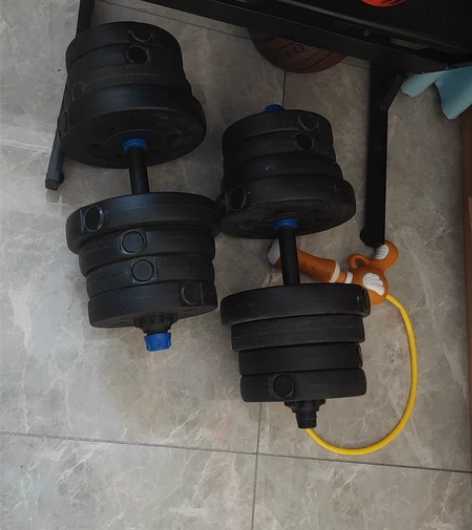 出售哑铃一套，有横杠，仅限大庆自提。 感兴...