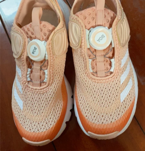 adidas 阿迪童鞋 33码 uk1 九...