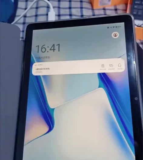 因经济紧张,出新款M40 Plus平板电脑...