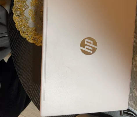 女生自用惠普轻薄本，成色99新，外观有一次...