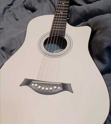 原价1000多的几乎全新云山木单板吉他便宜...