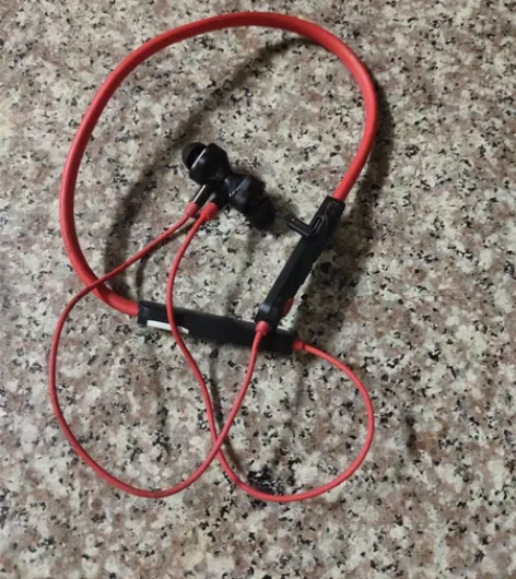 漫步者双音圈蓝牙耳机无线挂脖式，几乎全新未...