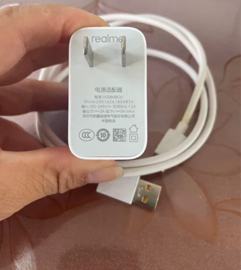 真我realme手机 30w原装充电器，支...