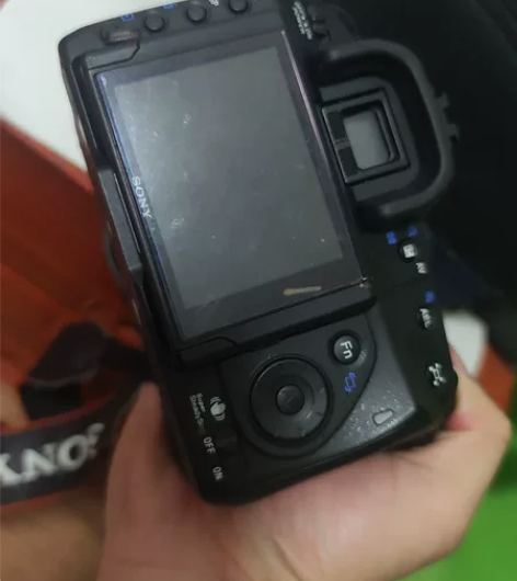 入门级索尼单反DSLA-A350，18-7...