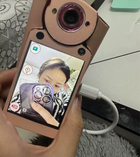卡西欧相机,tr500 可以把膜撕掉 是粉...