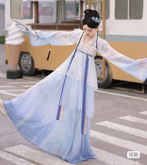 七月夕原创汉服 织女 对襟短衫吊带绣花渐变...