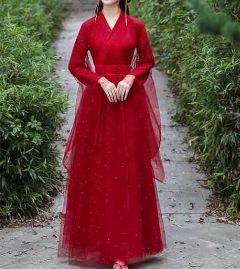 酒红色珍珠汉服，里衬和外披质感都很好，对襟...