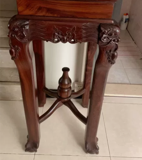 白酸枝雕四面兽宝瓶玄关高几，供奉关公，钟馗...