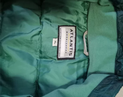 男士羽绒服，适合身高180一185，体重1...