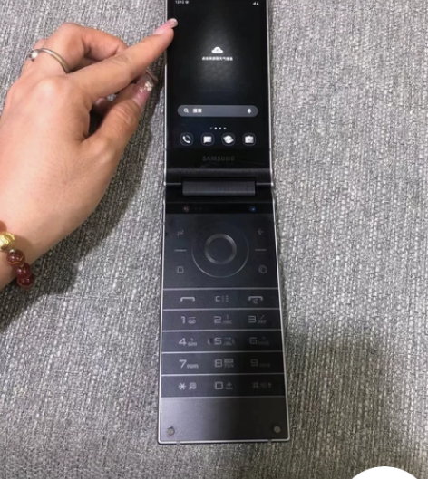 三星W2019加强版国行正品6+256G苏...