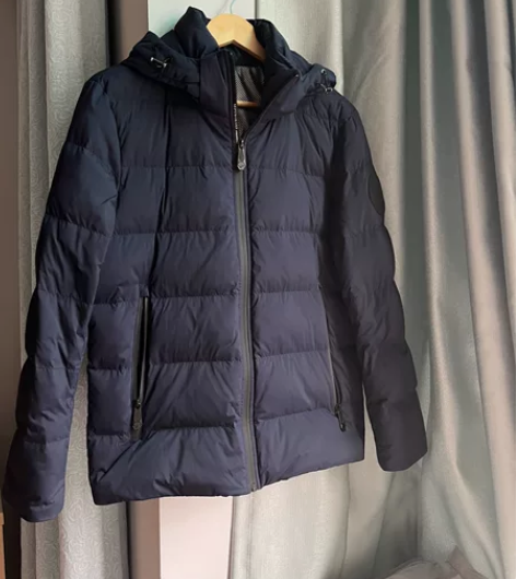 七匹狼 男士羽绒服 仅试穿 m码 感兴趣的...