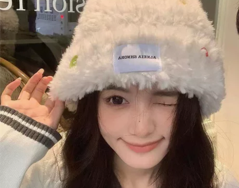 白鹿同款韩国ins纽扣装饰毛绒帽 秋冬百搭...