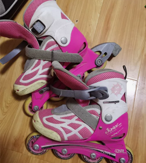 儿童旱冰鞋，单排，女童鞋，没怎么穿过，孩子...
