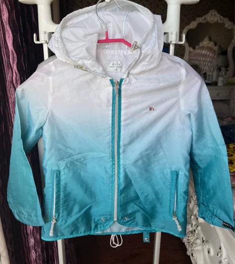 BEEN防晒防风渐变蓝绿色便捷收纳上衣防风...