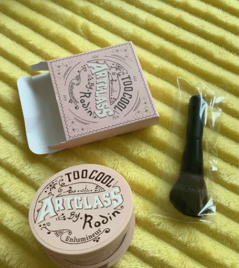 几乎全新toocoolforschool三...