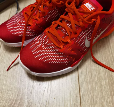 耐克Nike运动鞋40.5码 只穿过一次 ...