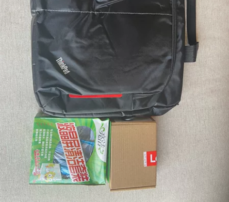 联想包+鼠标+液晶屏套装，全新，买电脑赠品...