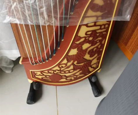 古筝,有袋子,有脚架,谱架 感兴趣的话点“...
