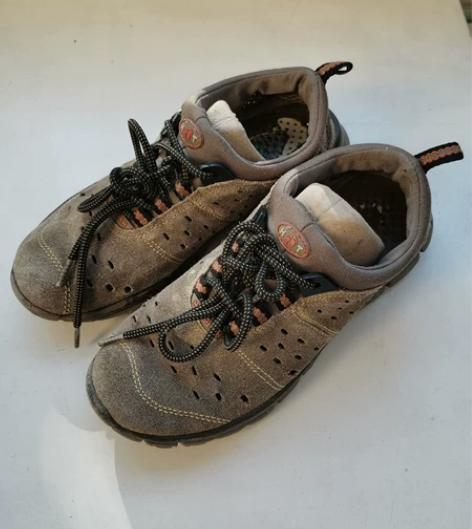 骆驼牛皮反绒透气休闲鞋,36码,此鞋很舒适...