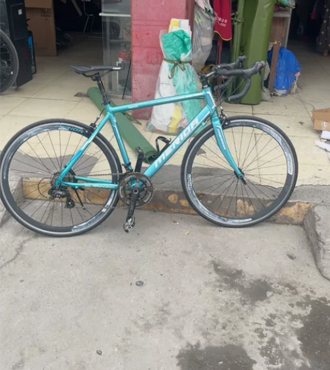 美利达公路自行车。禧玛诺变速套。中空一体牙...