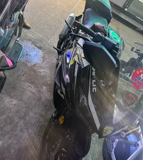 宝雕200CC-V6，加上牌一共花了9千左...