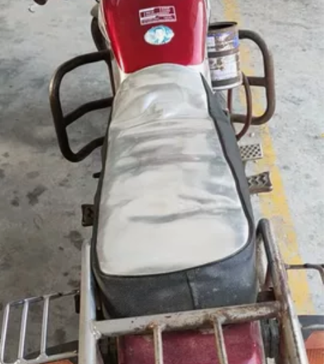 自己用的125摩托车，便宜出售了，没牌子，...