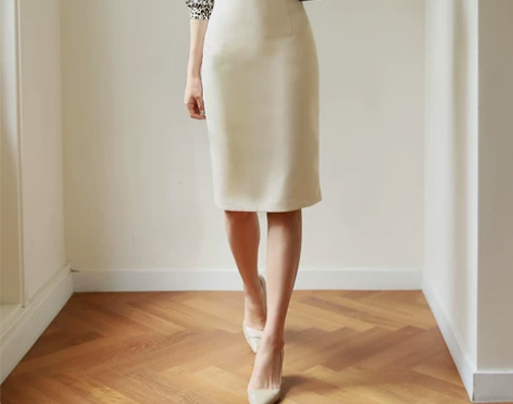 高腰包臀裙米色半身裙女夏春季新款一步裙职业...