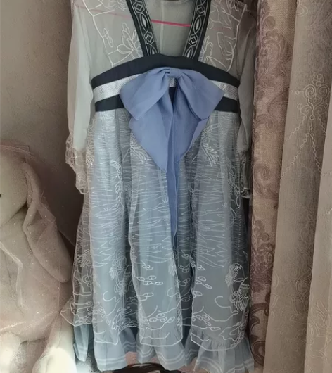 悠窝窝洛丽塔鹤伴芊月 买来穿过一次 质量不...