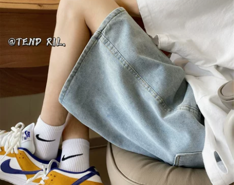 胖mm牛仔短裤女夏季宽松直筒显瘦高腰港味复...