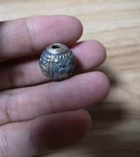 鎏金珠子，工艺不错，年代不详，完整。150...