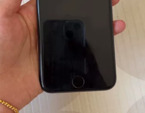 苹果8手机黑色 自用九成新无磕碰,一直带壳...