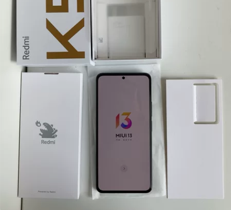 家人使用红米k50,屏幕正常,所有功能正常...