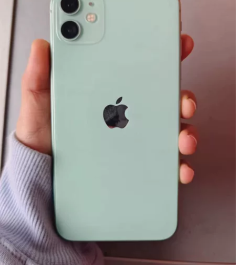 自用闲置苹果11，绿色，128G，外观良好...