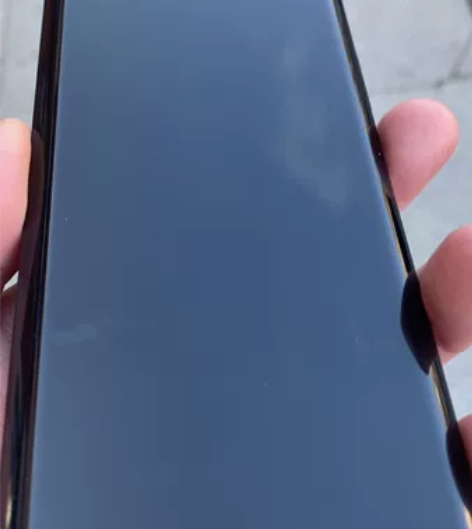 荣耀x40  6+128。无磕碰，屏幕有轻...