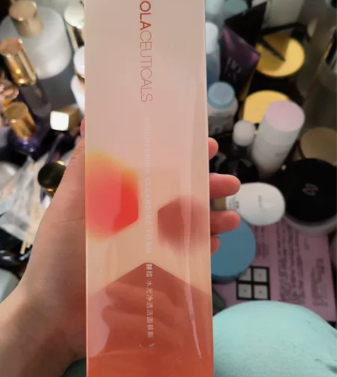 赫拉洁面慕斯，全新未拆封，效期23年11月...