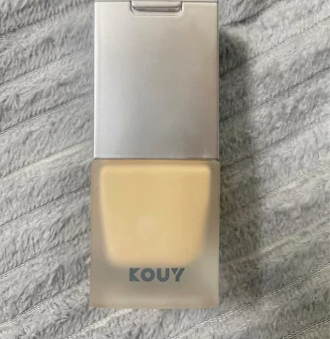 kouy遮瑕粉底二合一粉底液  包邮 色号...