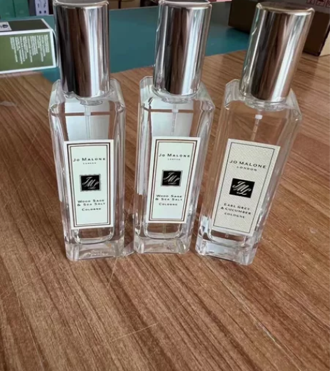 新年特价????祖马龙香水30毫升装，仅无...