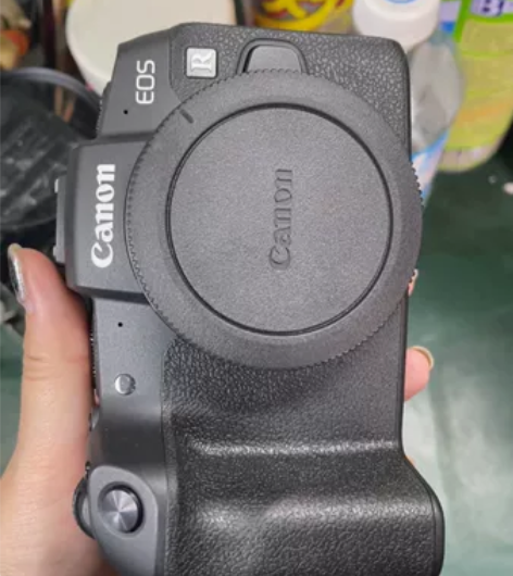 佳能rp微单相机单机，98新左右，功能使用...