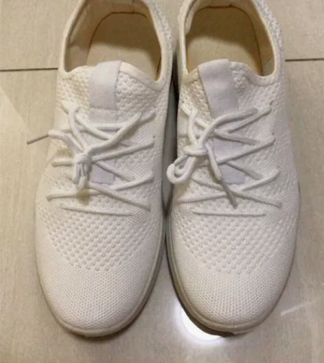 全新白色男士休闲鞋 感兴趣的话点“我想要”...