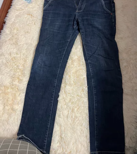 包邮牛仔裤男九成新 感兴趣的话点“我想要”...