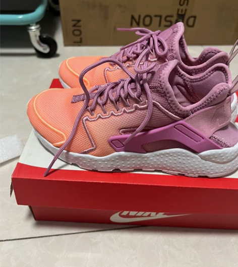 耐克女鞋 nike air Huarach...